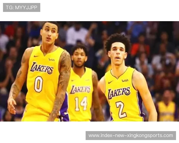 那不勒斯外线突破力度加倍压垮两侧防区